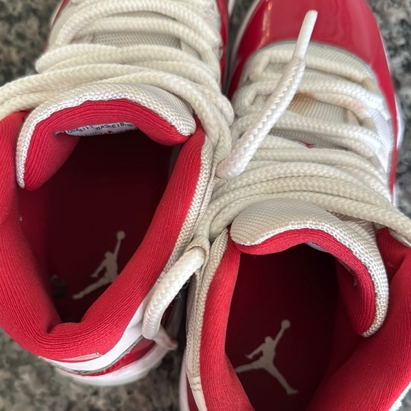 Jordan retro 11 Cherry Red and White Sneakers Y4.5 or W6.5 - Picture 12 of 15